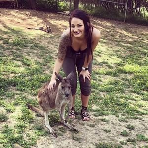 Meet your Posher, Kayla